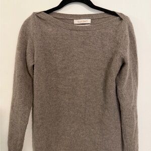 Ellen Tracy Women's boat neck cashmere Sweater